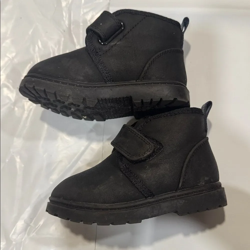 Cat & Jack Mangus boots 5c